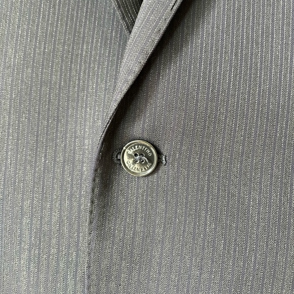 VALENTINO authentic men’s navy virgin wool suit - Picture 4 of 7